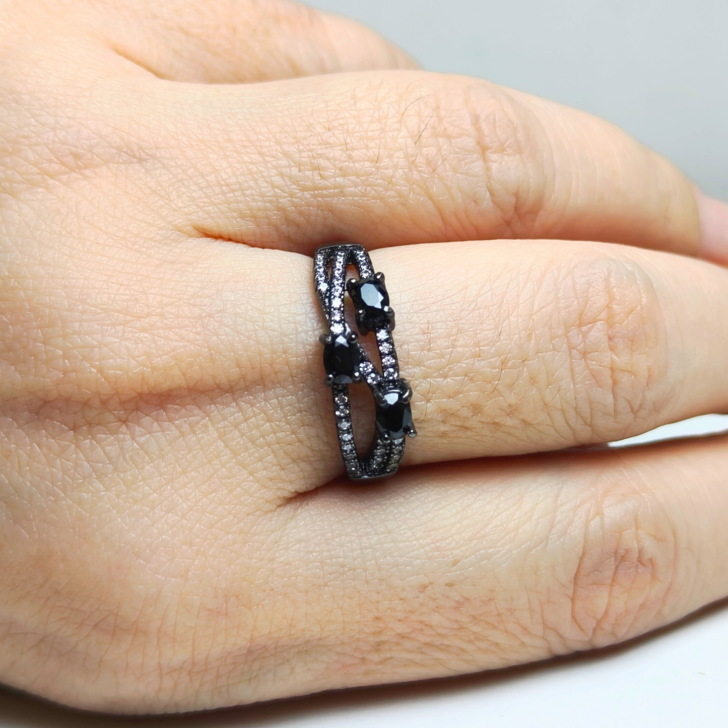 Noir Trinity | Black Spinel Ring