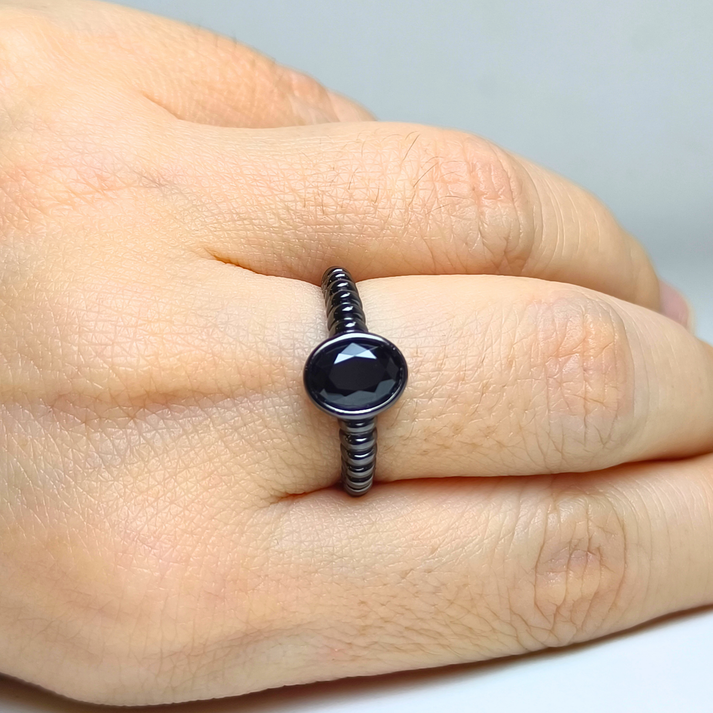 Noir Helix | Black Spinel Ring