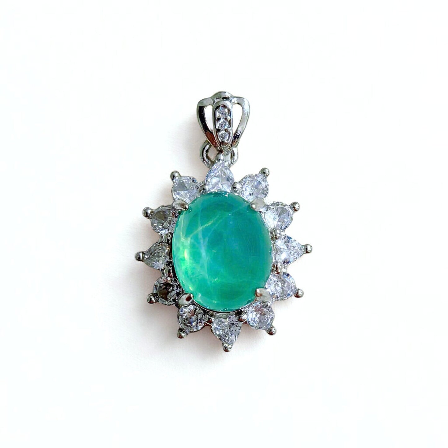 Sea Radiance | Lab-Grown Sapphire Sunburst Pendant