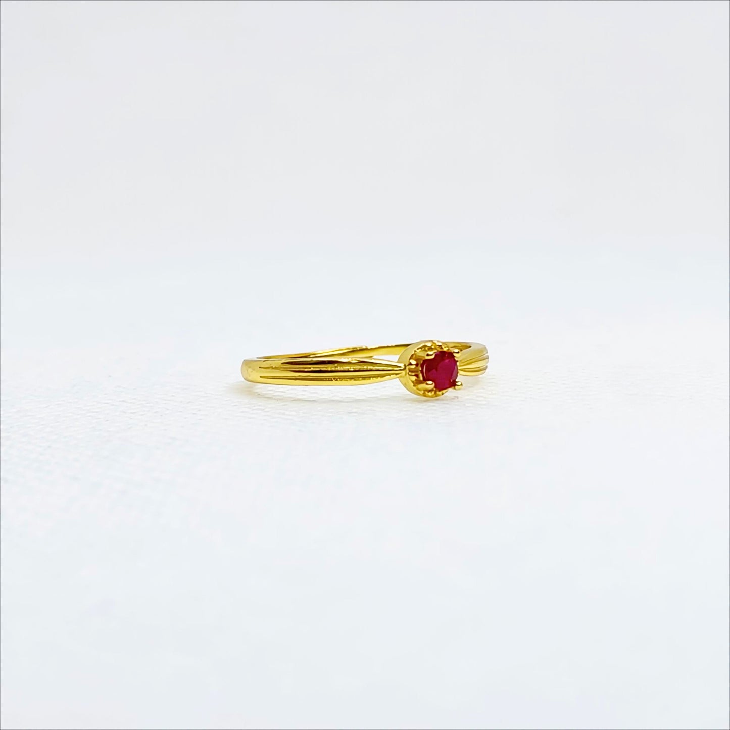 Crimson Dawn | Ruby Petite Ring