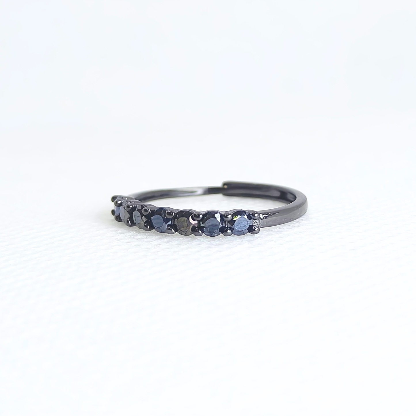 Noir Linea | Black Spinel Ring