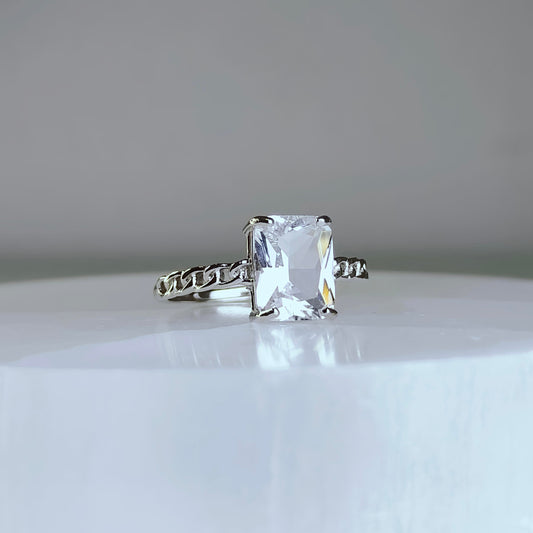 Twilight Chain | Clear Quartz Ring