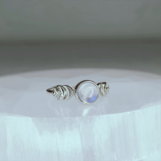 Lunar Tide | Moonstone Ring
