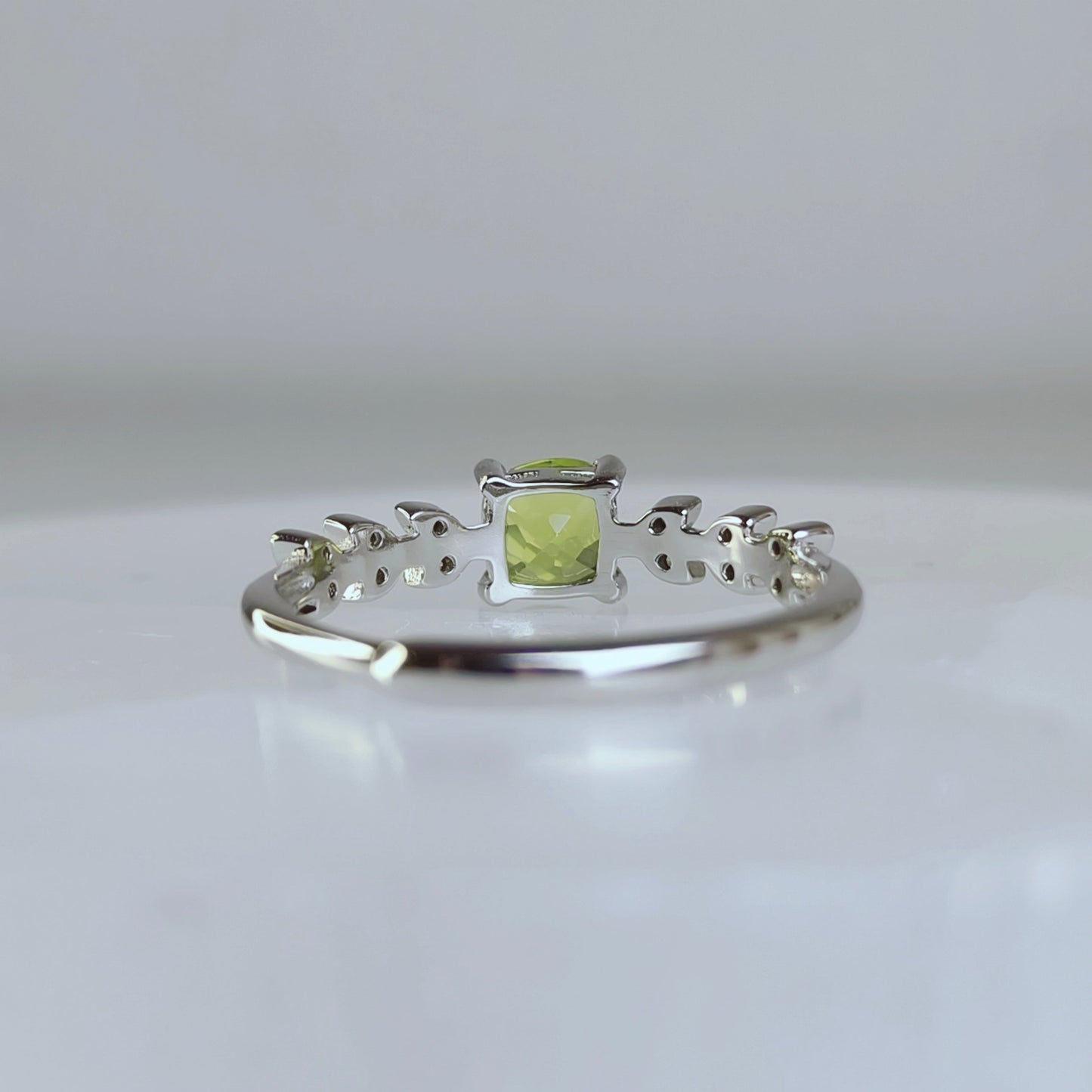 Twilight Grove | Peridot Vine Ring