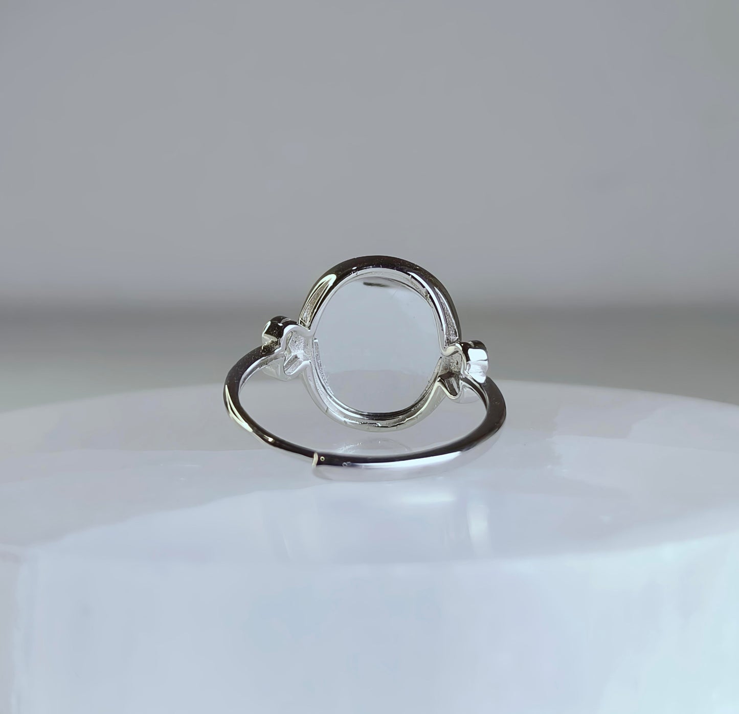 Bloomveil | Rose Quartz Cabochon Ring