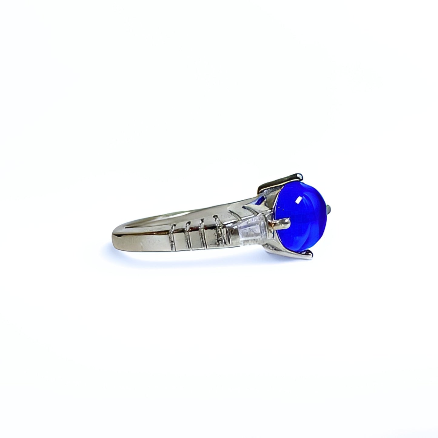 Celestial Core | Lab-Grown Sapphire Cabochon Ring