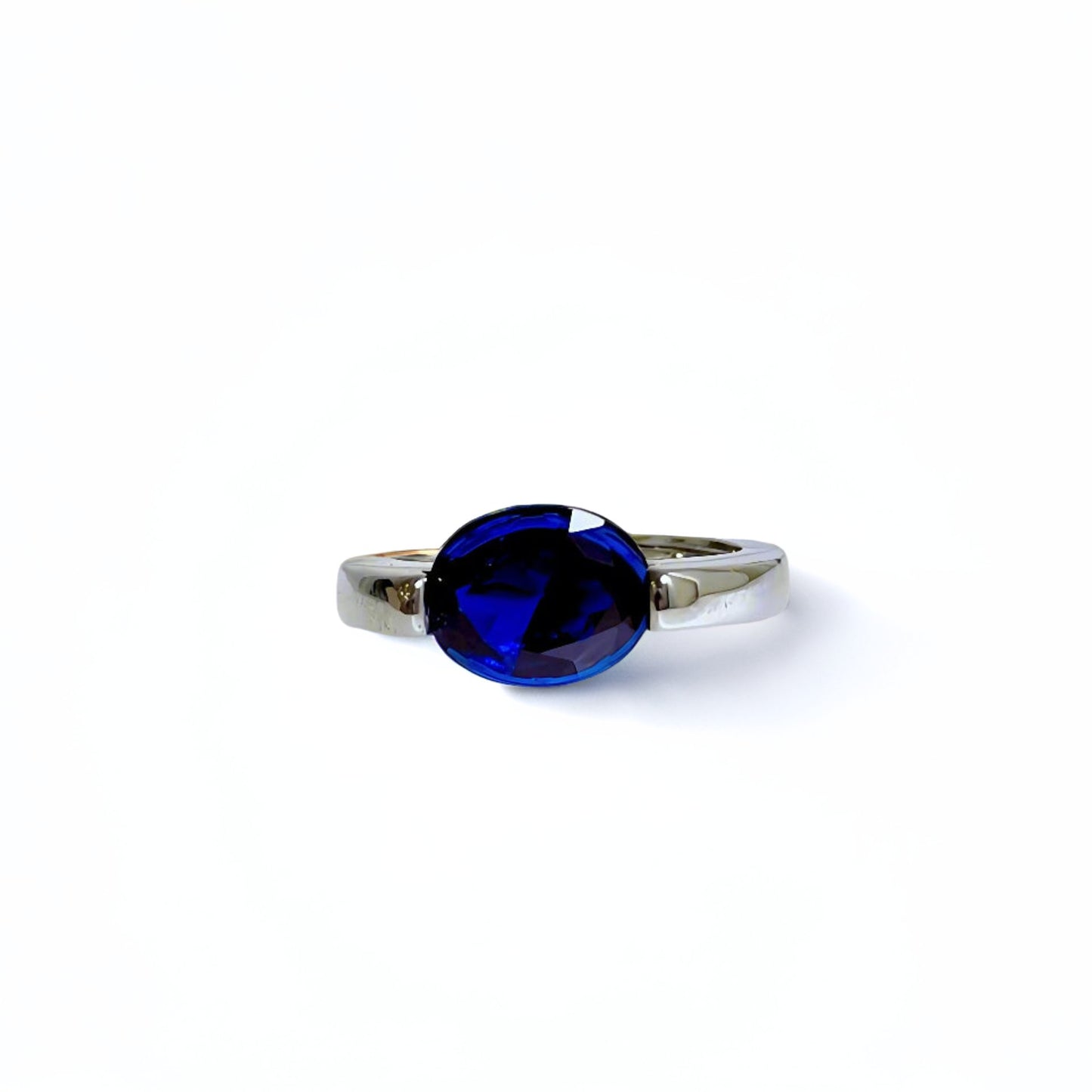 Midnight Glow | Lab-Grown Sapphire Ring