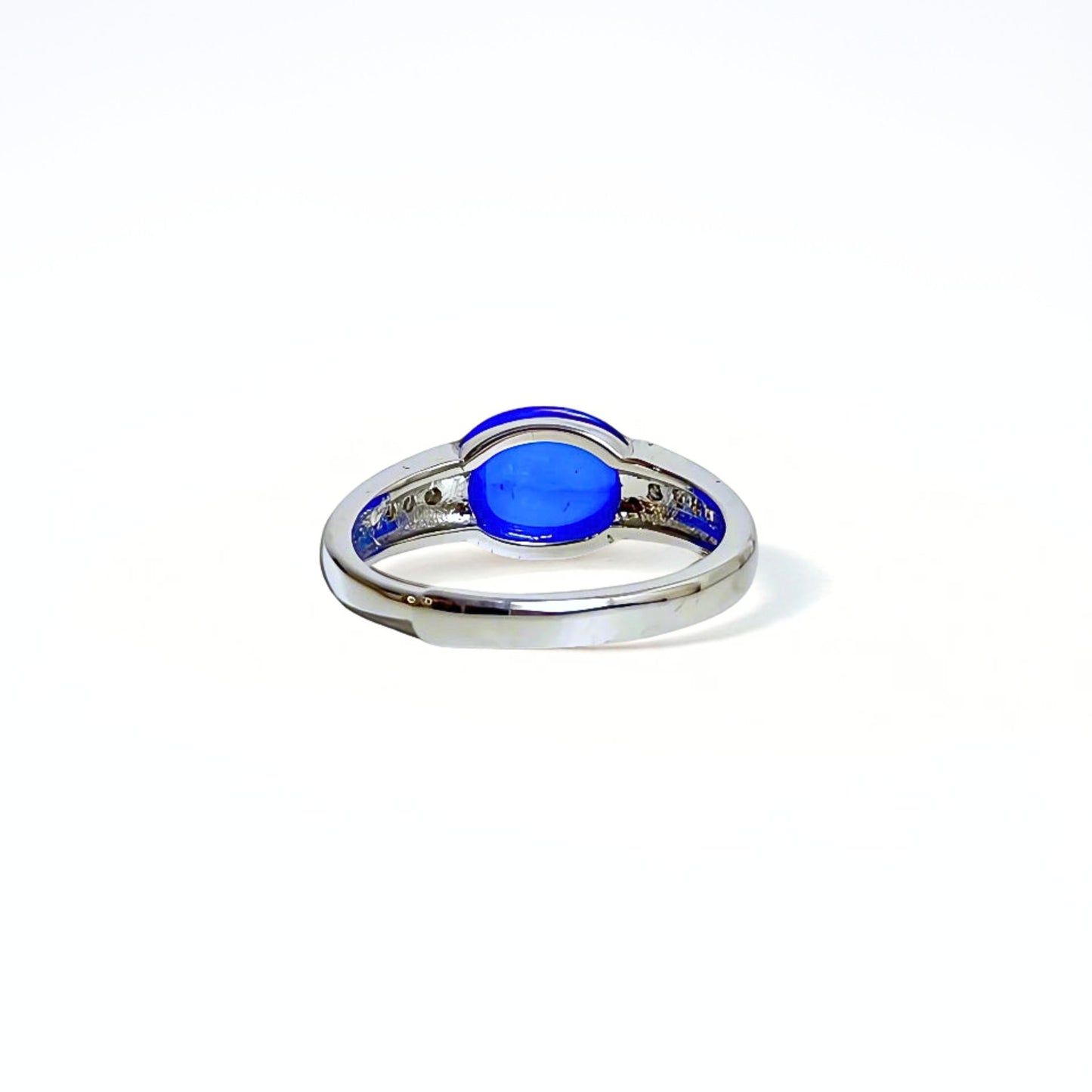 Sapphire Light | Lab-Grown Sapphire Cabochon Ring