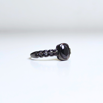 Noir Link | Black Spinel Ring