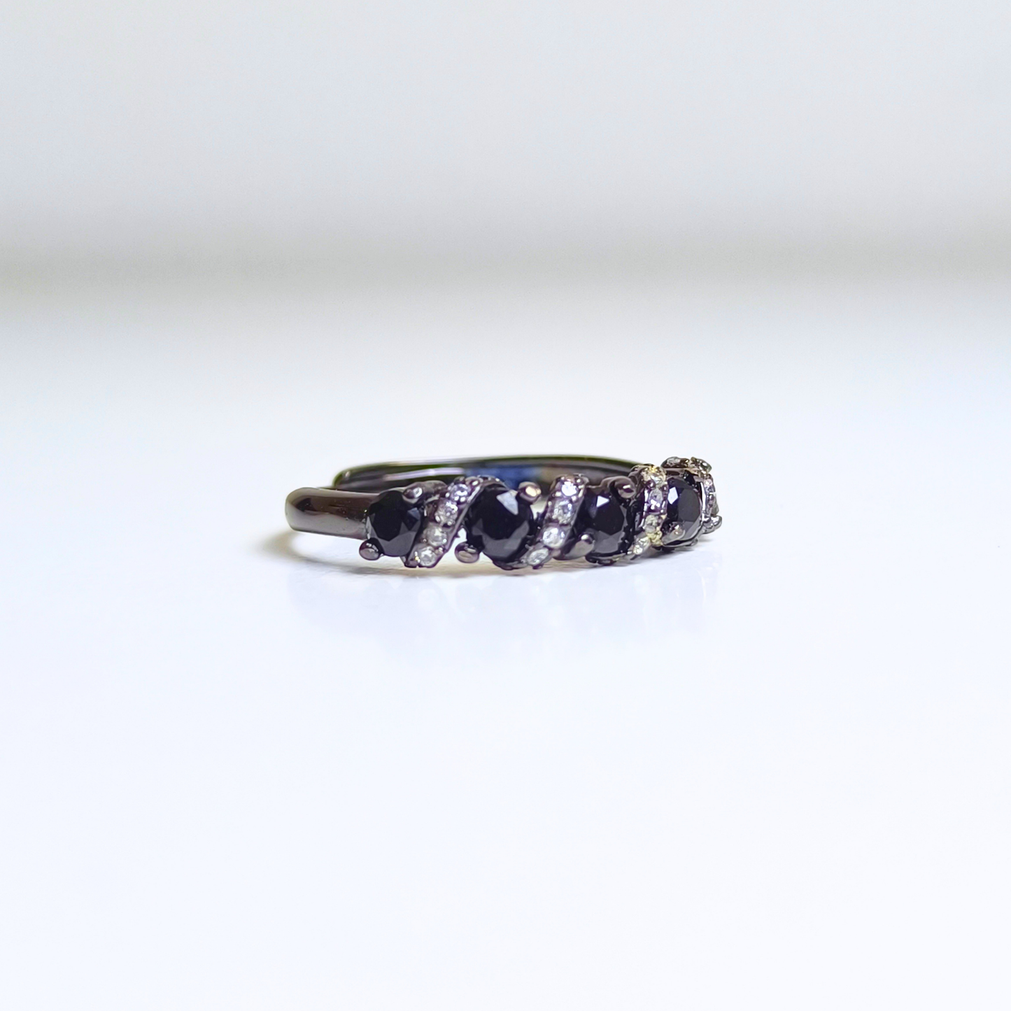 Noir Cascade | Black Spinel Ring