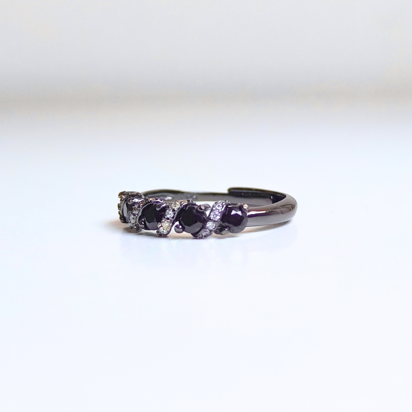 Noir Cascade | Black Spinel Ring