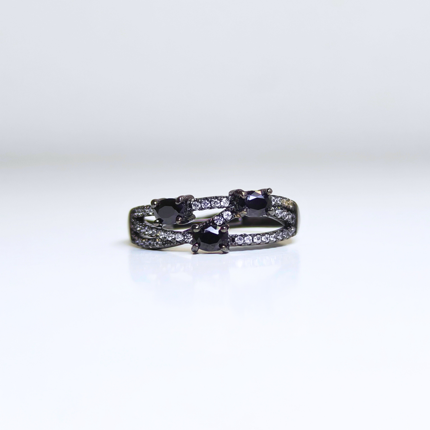 Noir Trinity | Black Spinel Ring