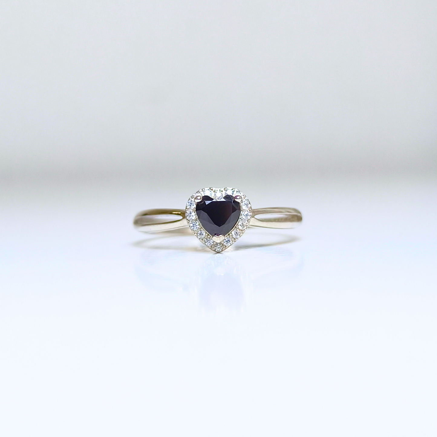Midnight Heart | Black Spinel Ring