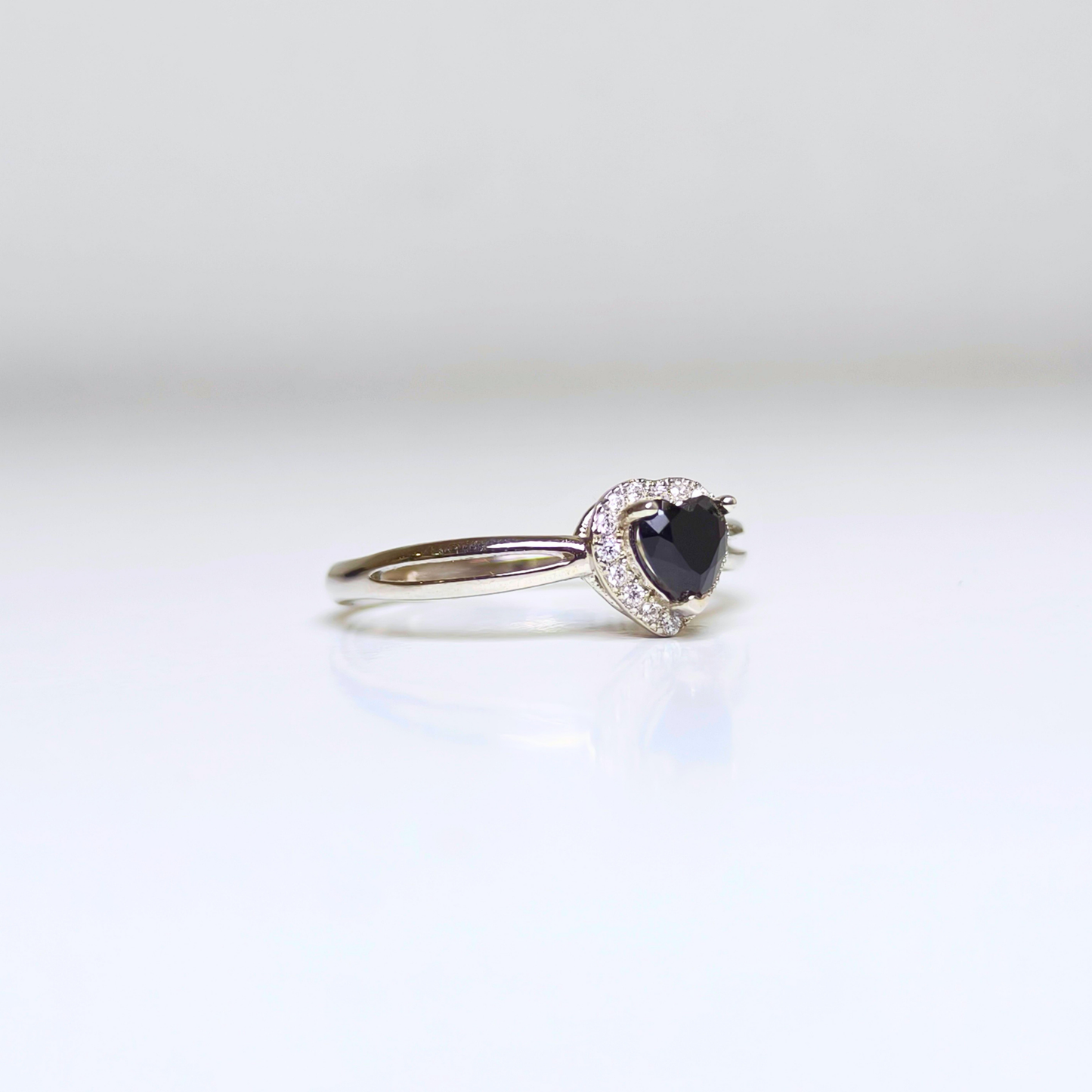 Midnight Heart | Black Spinel Ring