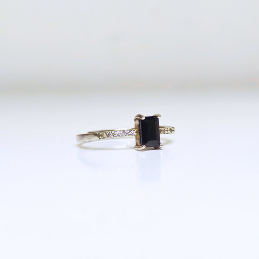 Noir Prism | Black Spinel Ring