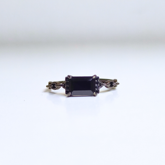 Onyx Link | Black Spinel Ring
