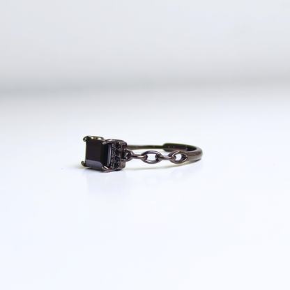 Onyx Link | Black Spinel Ring