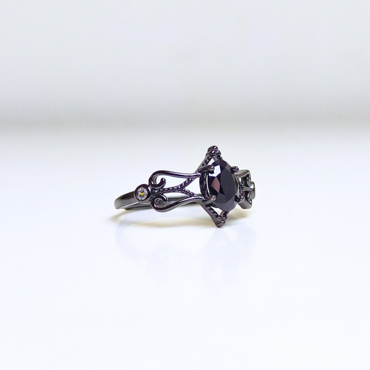 Shadowvine | Black Spinel Ring