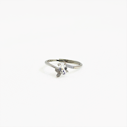 Nectarwing | Clear Quartz Ring