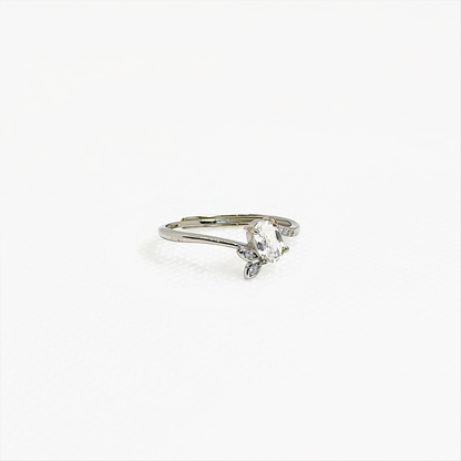 Nectarwing | Clear Quartz Ring