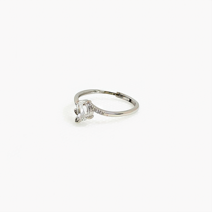 Nectarwing | Clear Quartz Ring