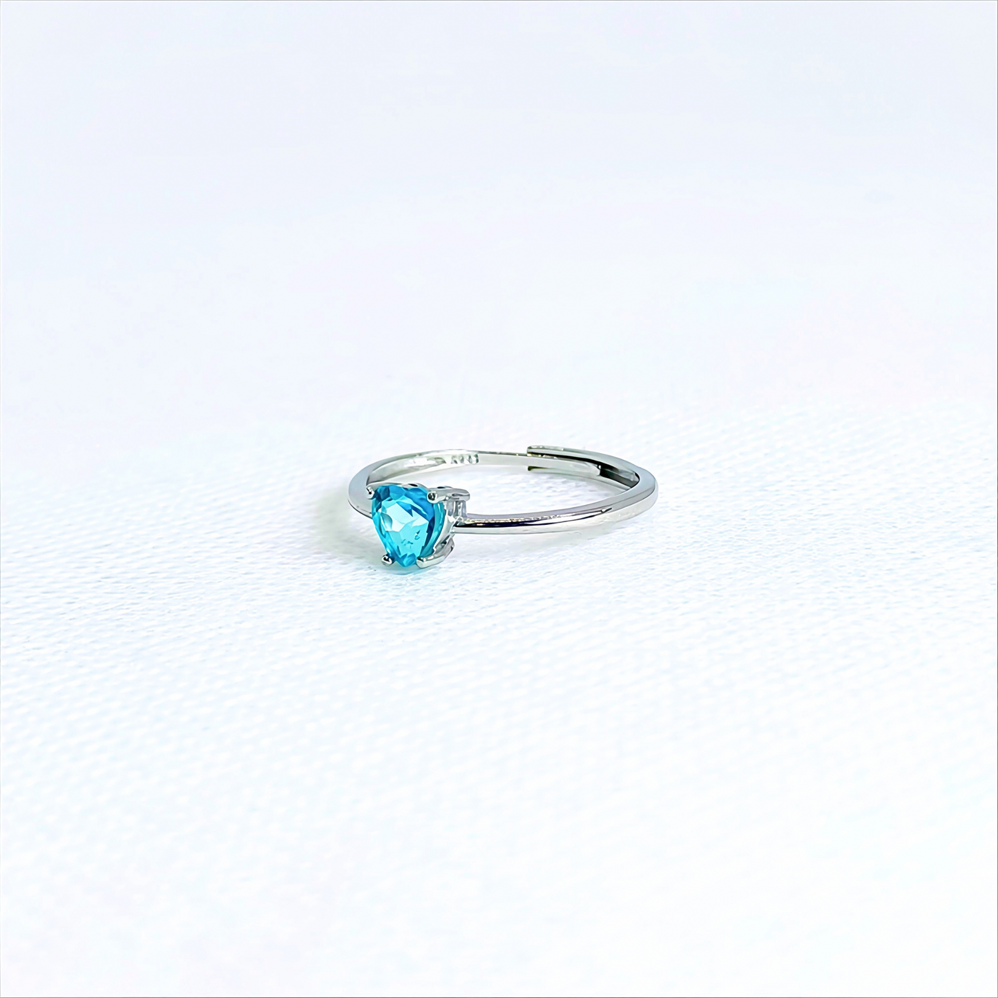 Azurewish | Blue Topaz Heart Ring