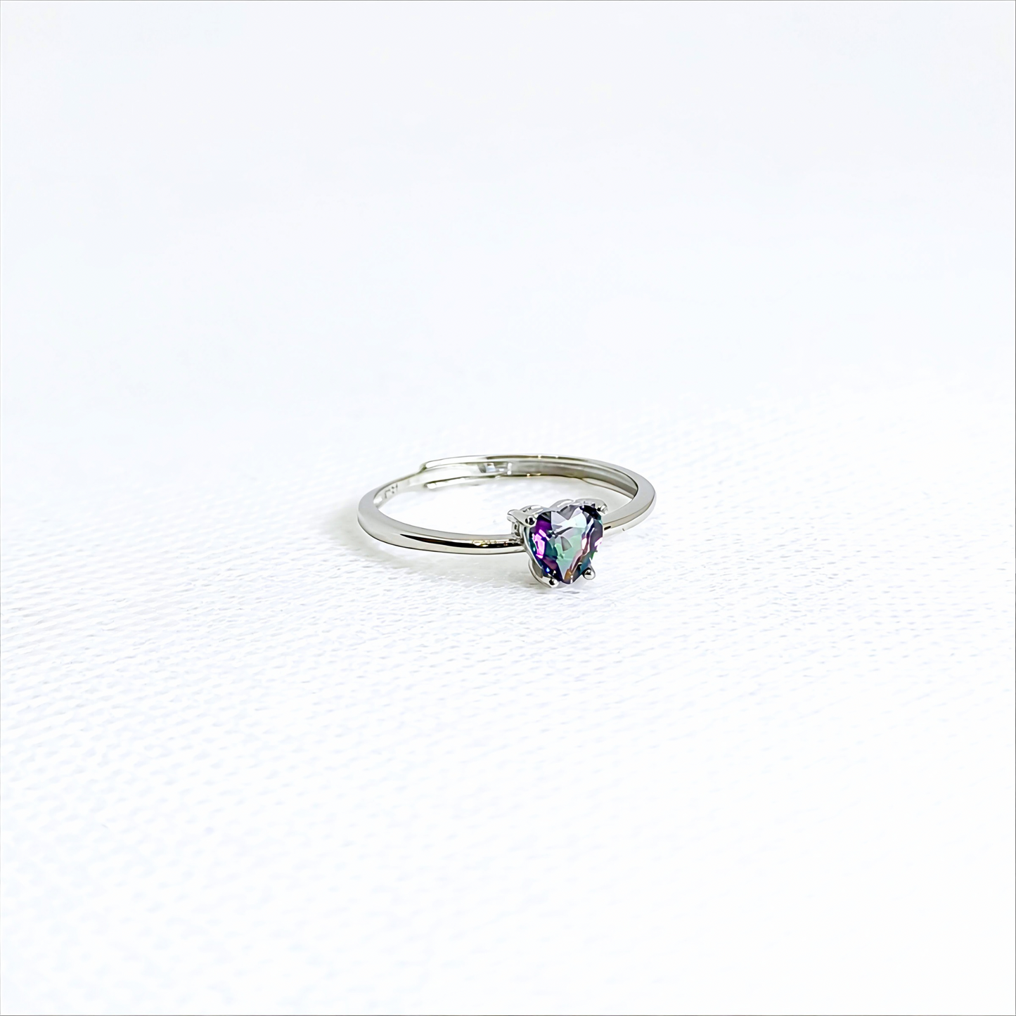 Mystveil | Mystic Topaz Heart Ring