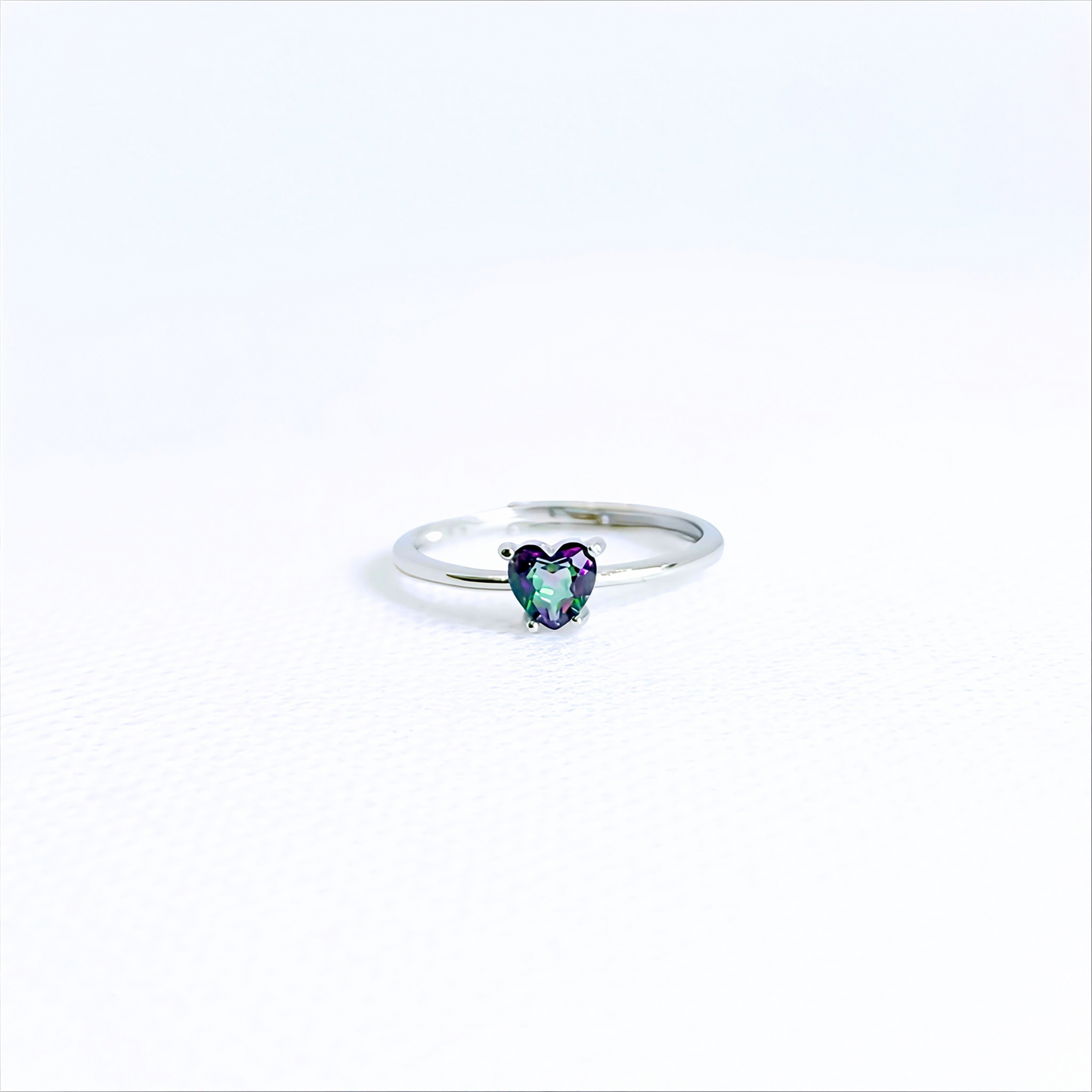 Mystveil | Mystic Topaz Heart Ring