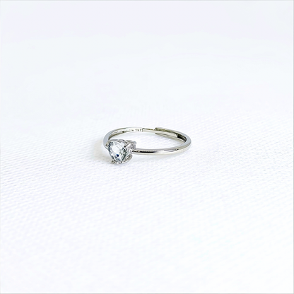 Purelight | White Topaz Heart Ring