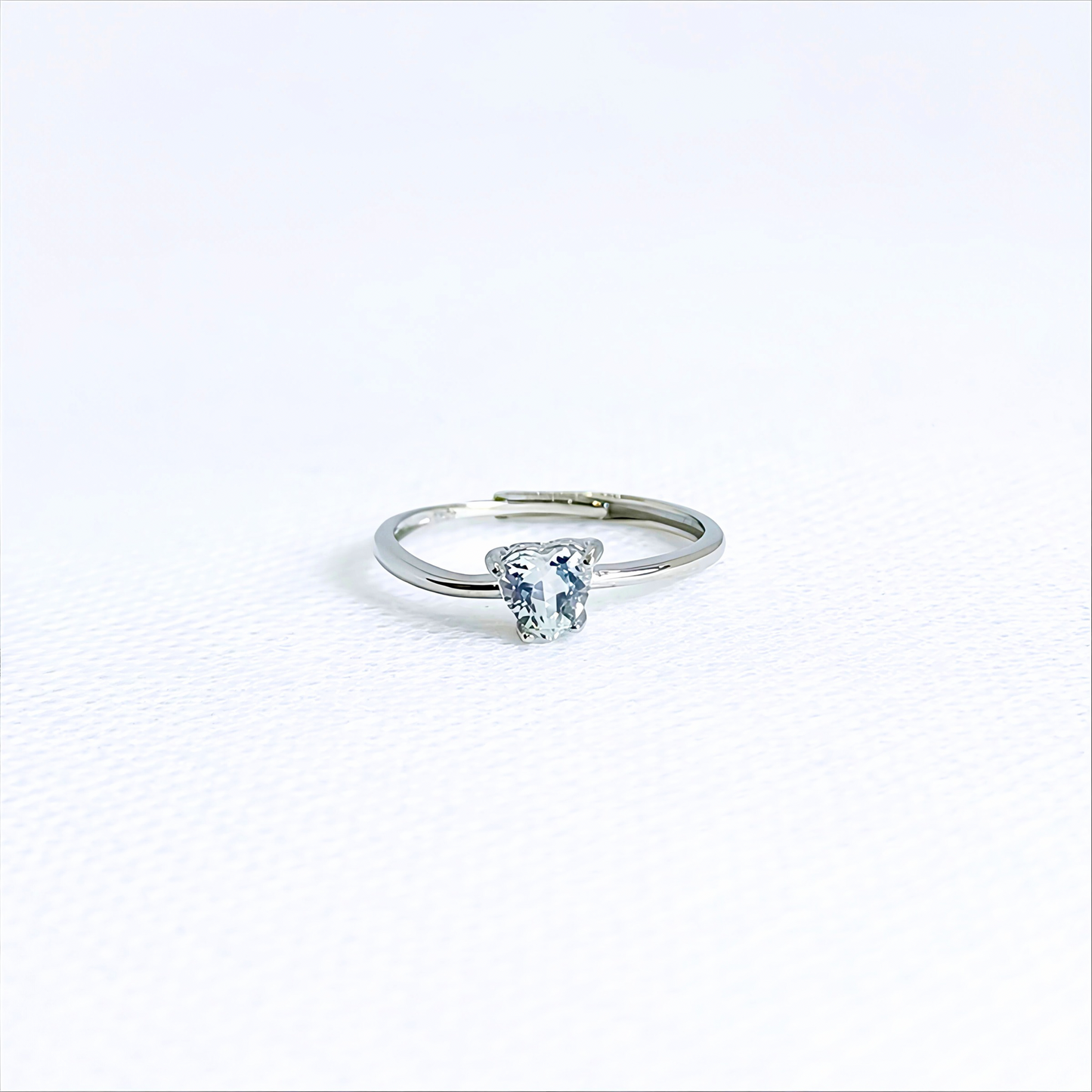 Purelight | White Topaz Heart Ring