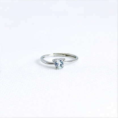 Purelight | White Topaz Heart Ring
