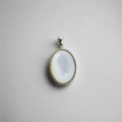 Lustre Bloom | White Shell Pendant