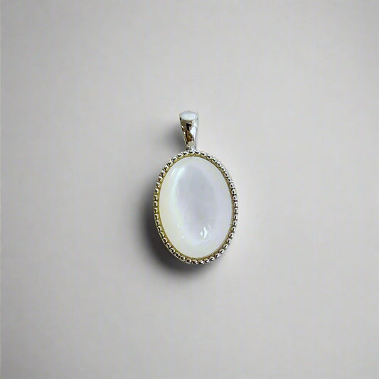 Lustre Bloom | White Shell Pendant