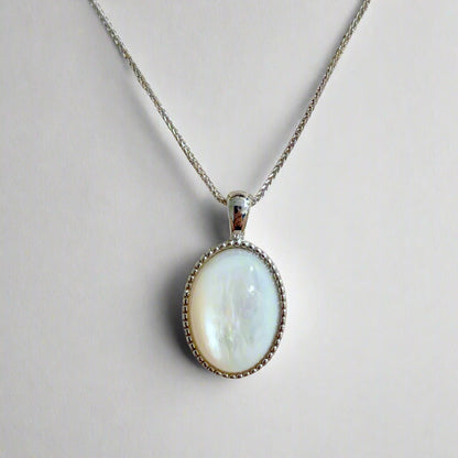 Lustre Bloom | White Shell Pendant