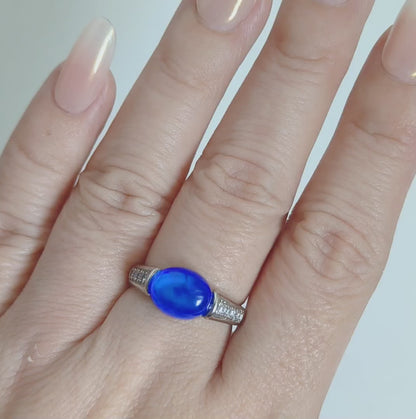 Sapphire Light | Lab-Grown Sapphire Cabochon Ring