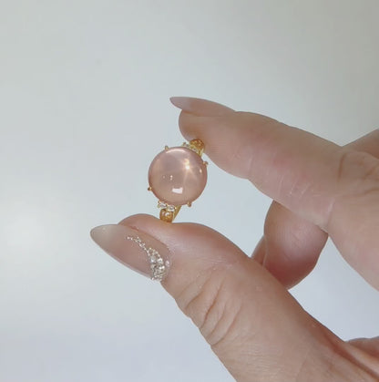Petal Muse | Rose Quartz Cabochon Ring