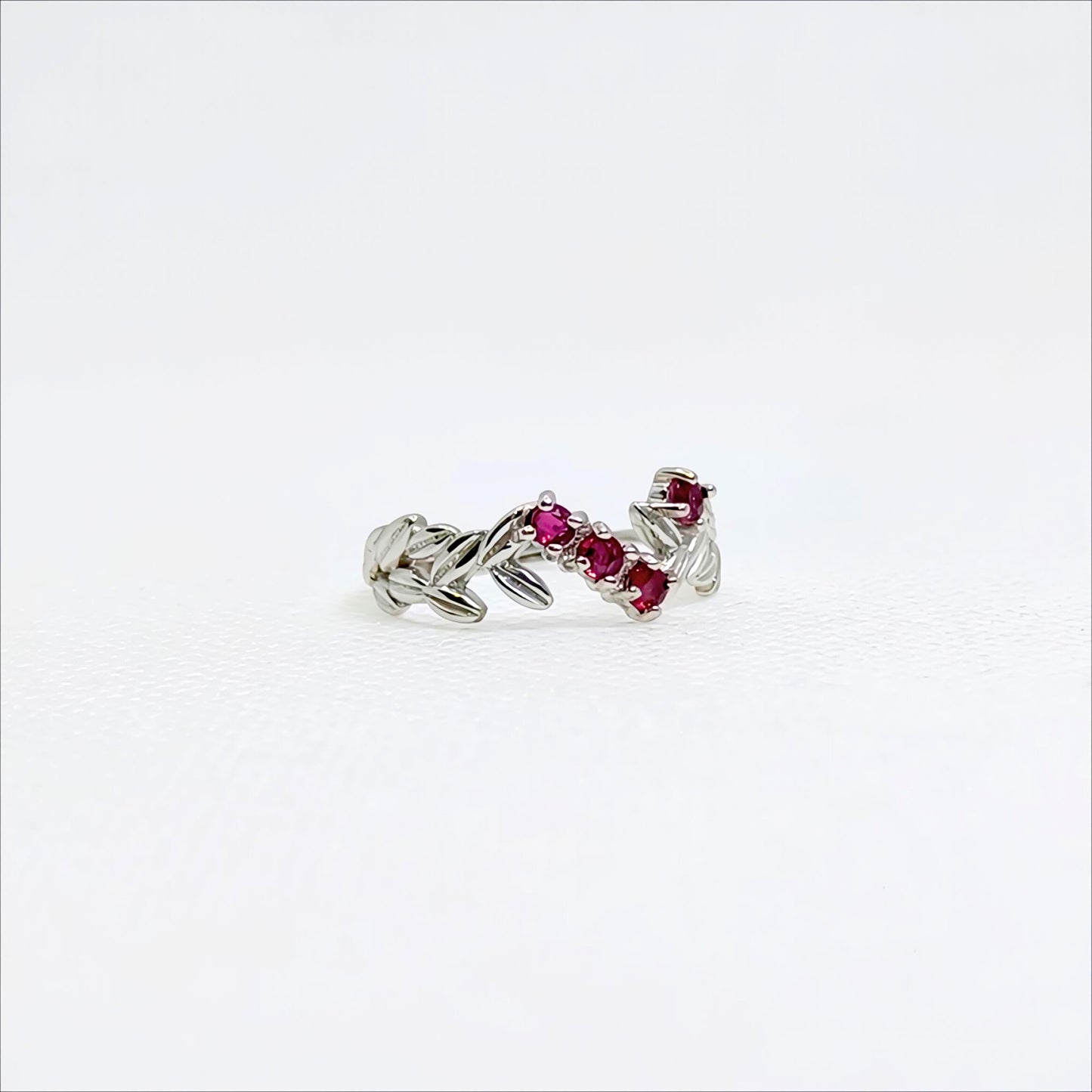 Scarlet Laurel | Ruby Leaf Ring