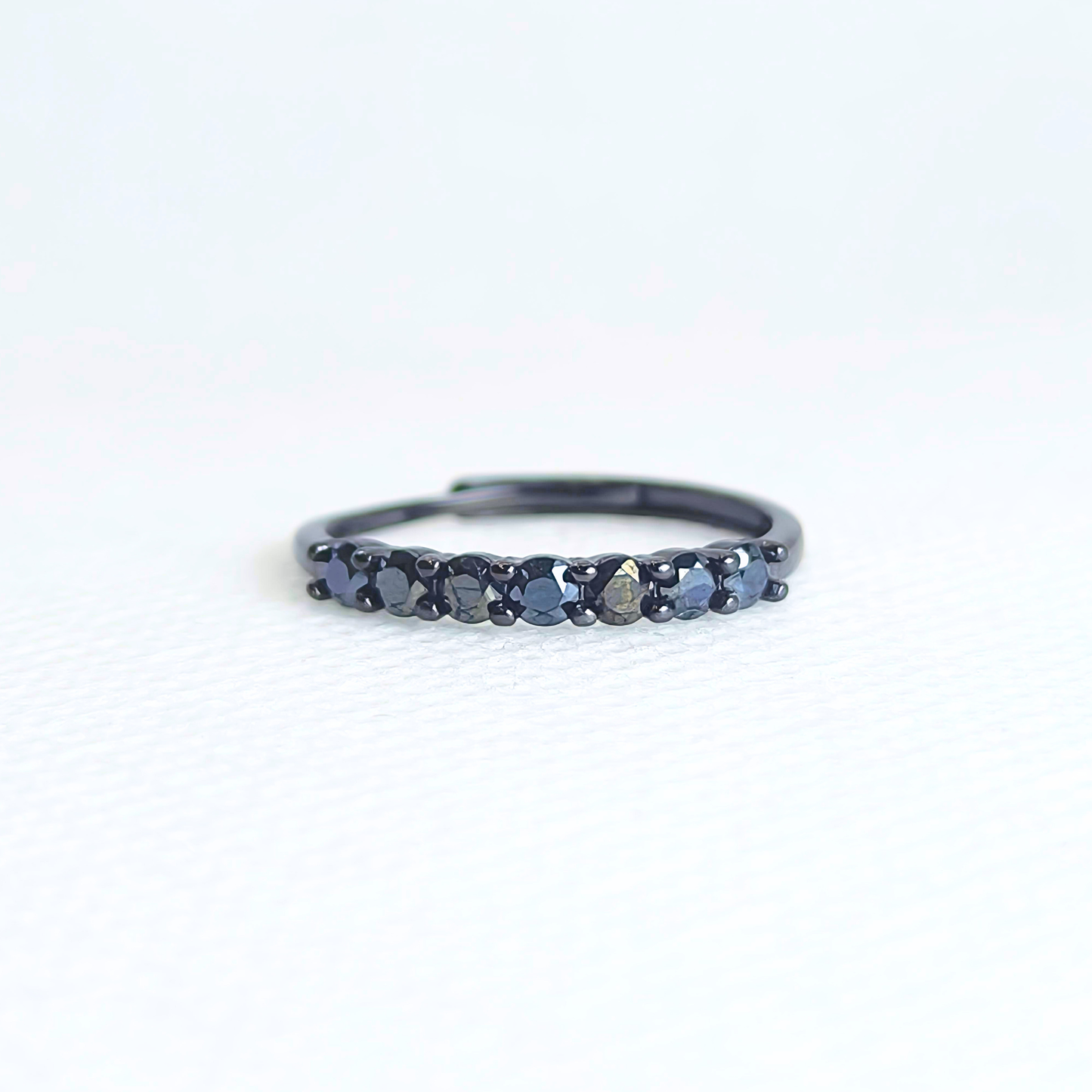 Noir Linea | Black Spinel Ring