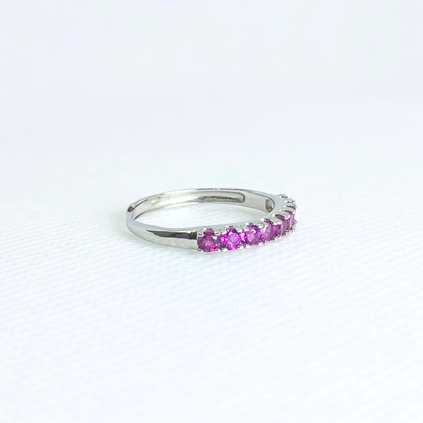 Eclipse Linea | Purple Garnet Ring