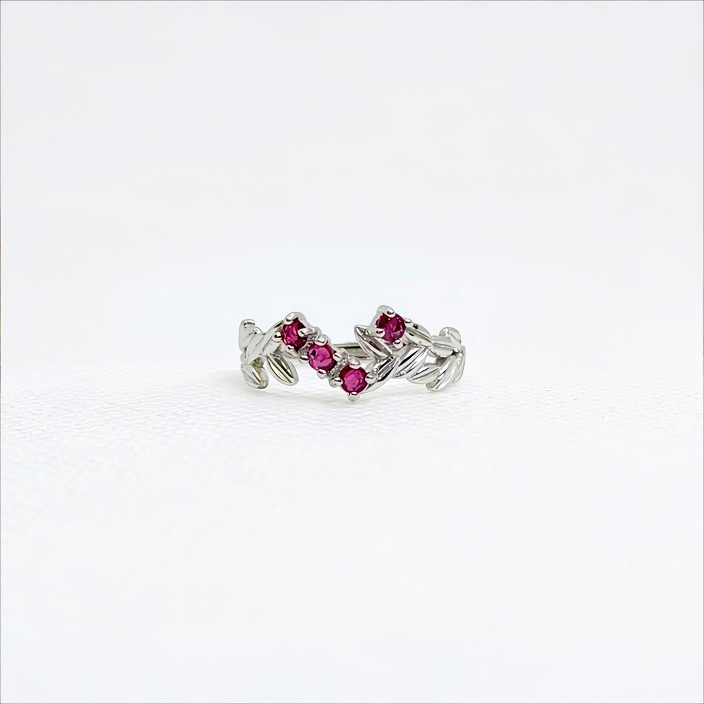 Scarlet Laurel | Ruby Leaf Ring