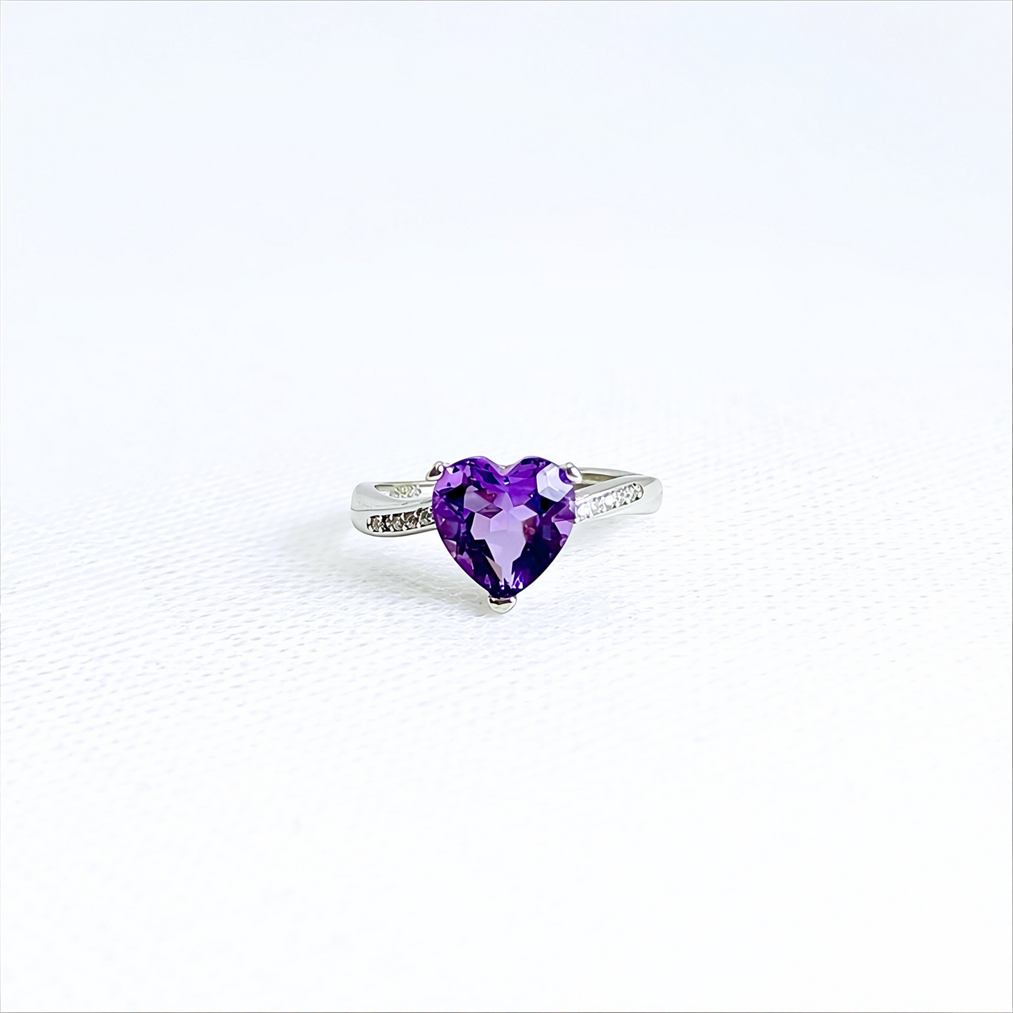 Starlit Vow | Amethyst Heart Ring