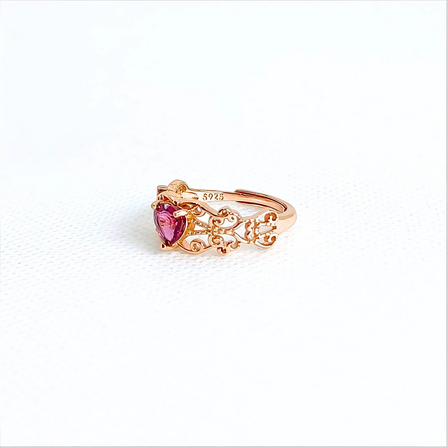 Ornate Heart | Garnet Ring