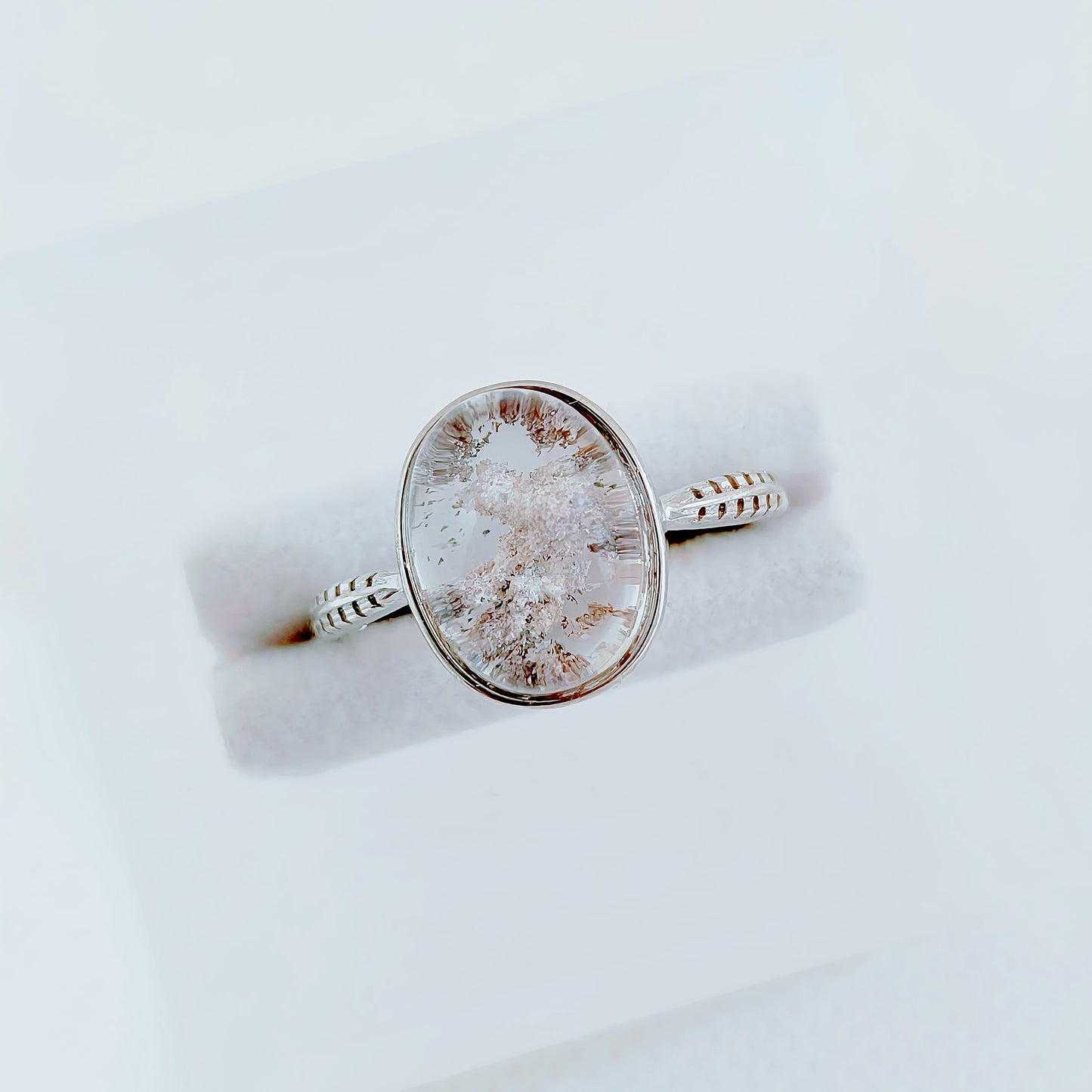 Mistwood | Garden Quartz Ring