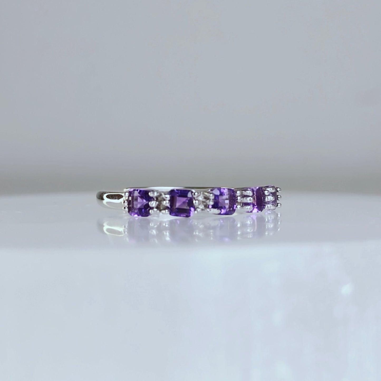 Violet Line | Amethyst Band Ring