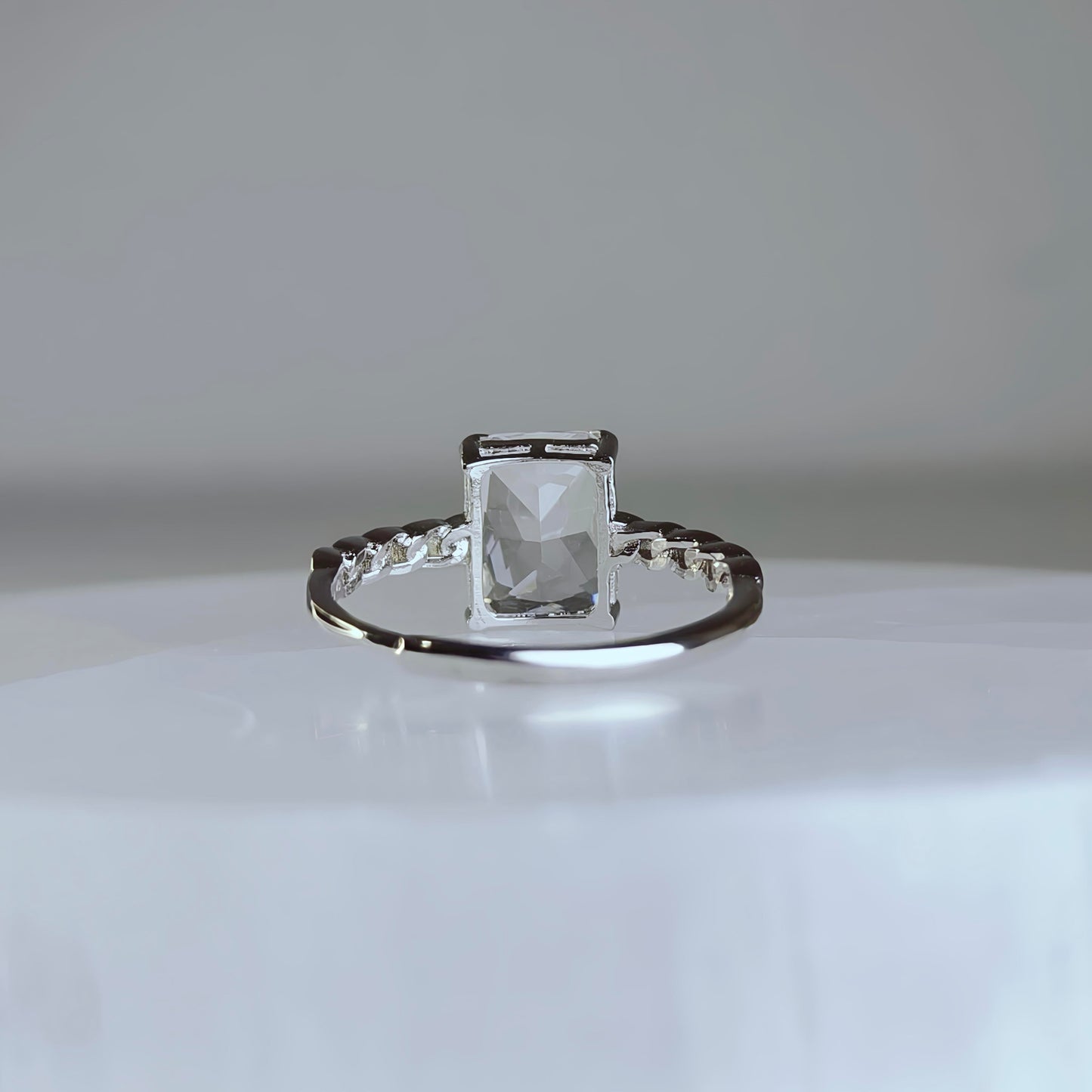 Twilight Chain | Clear Quartz Ring