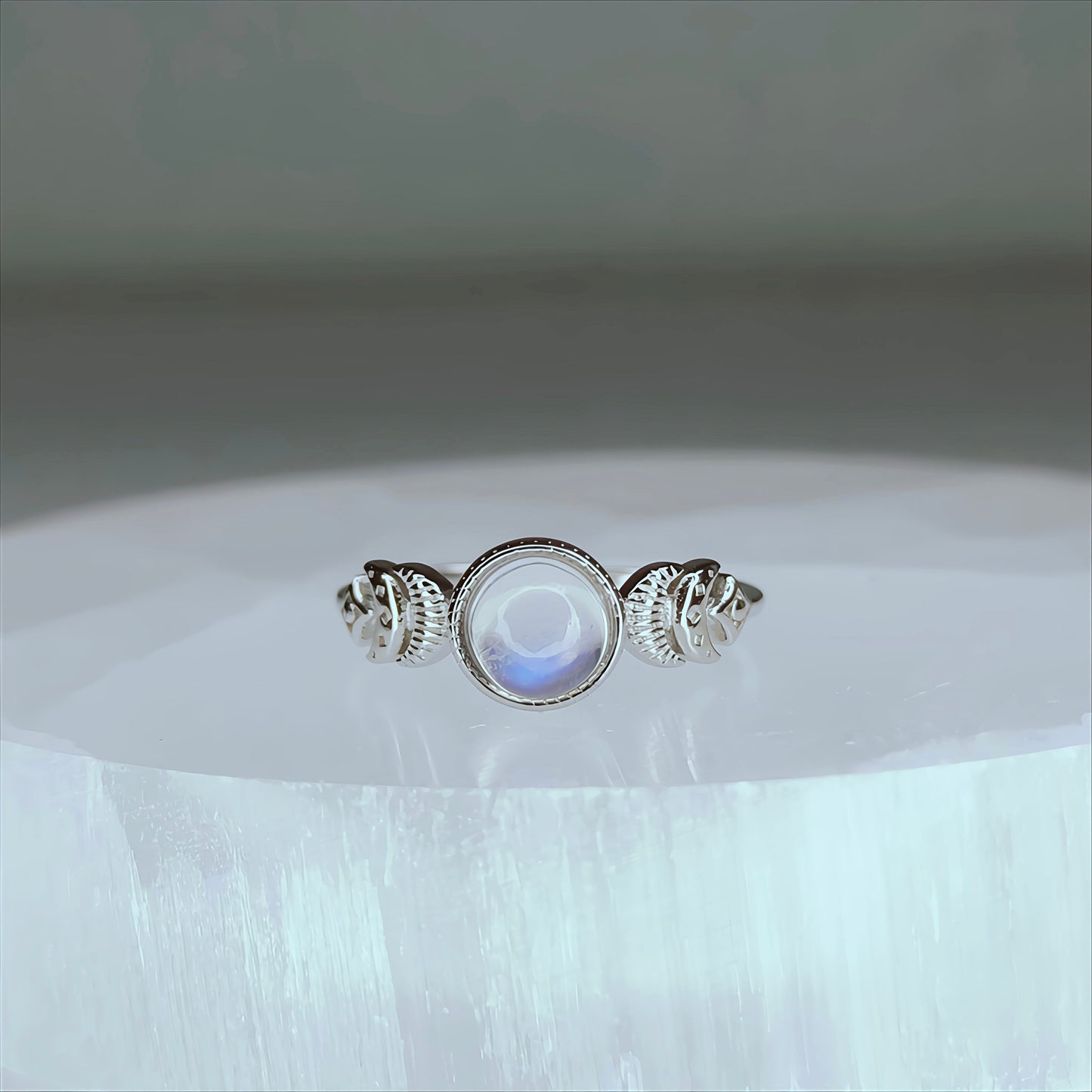 Lunar Tide | Moonstone Ring