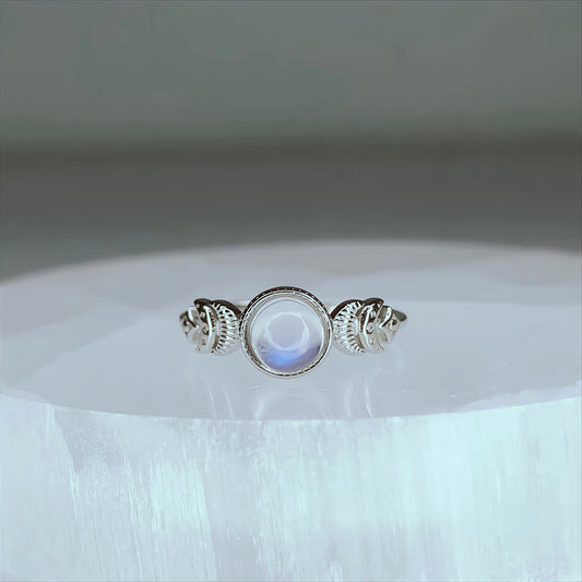 Lunar Tide | Moonstone Ring