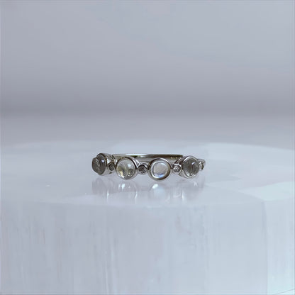 Moonphase Band | Multi-Moonstone Ring