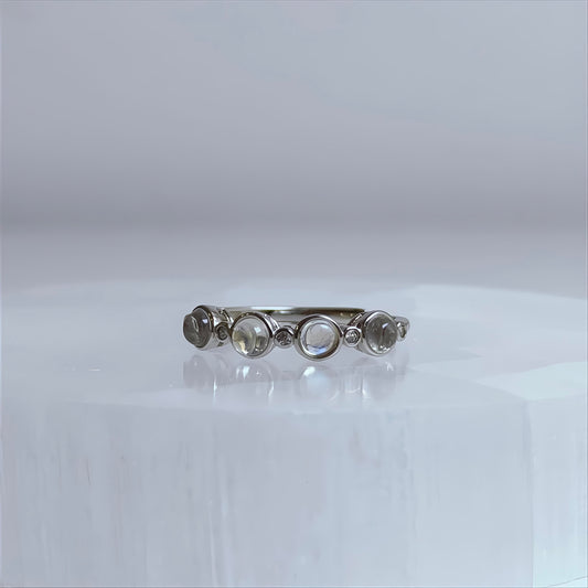 Moonphase Band | Multi-Moonstone Ring