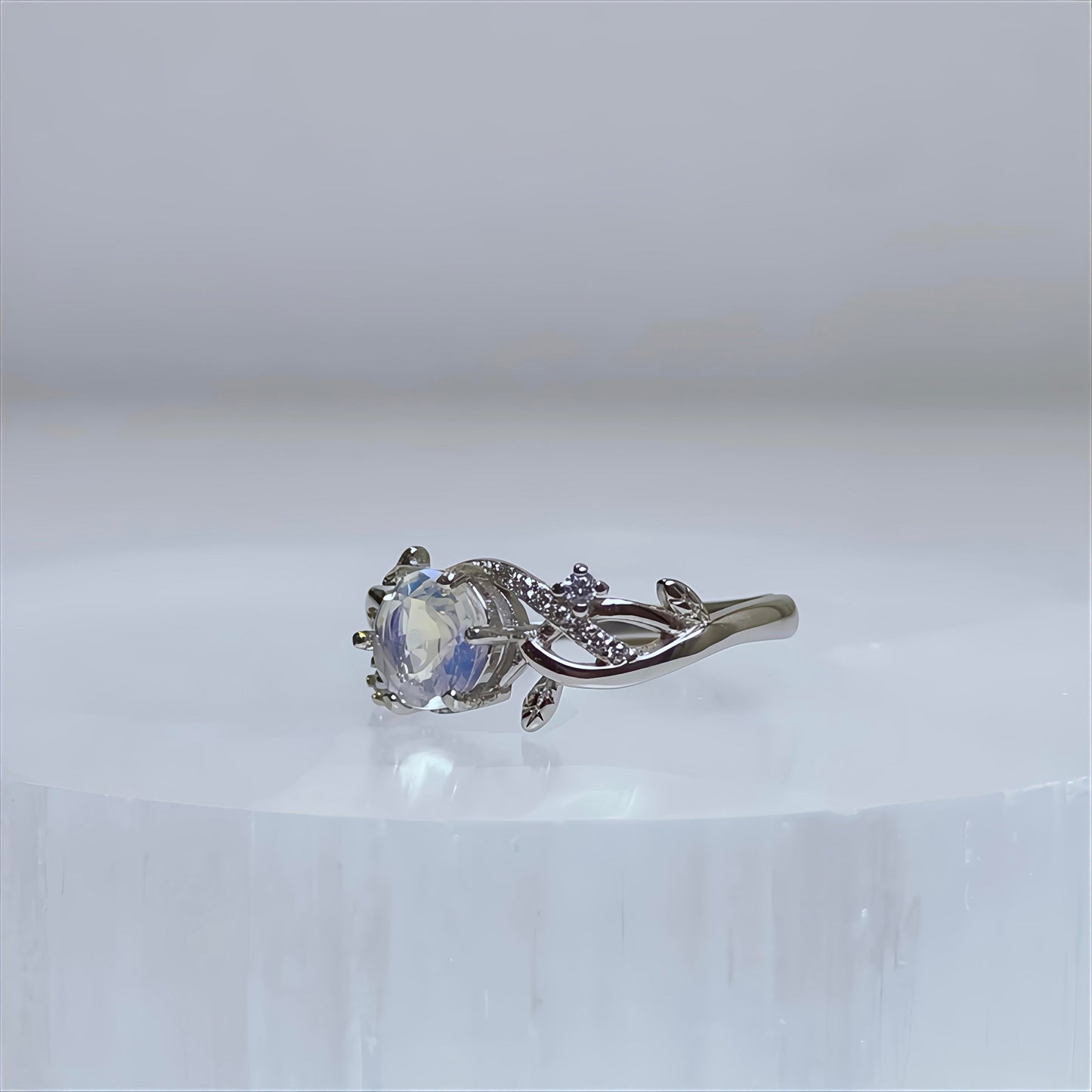 Moonvine | Faceted Moonstone Ring